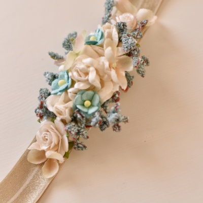 βρεφική κορδέλα με γαλάζιες μαργαρίτες