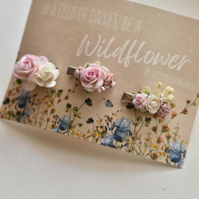 Σετ με 3 κλιπ μαλλιών σε ροζ αποχρώσεις