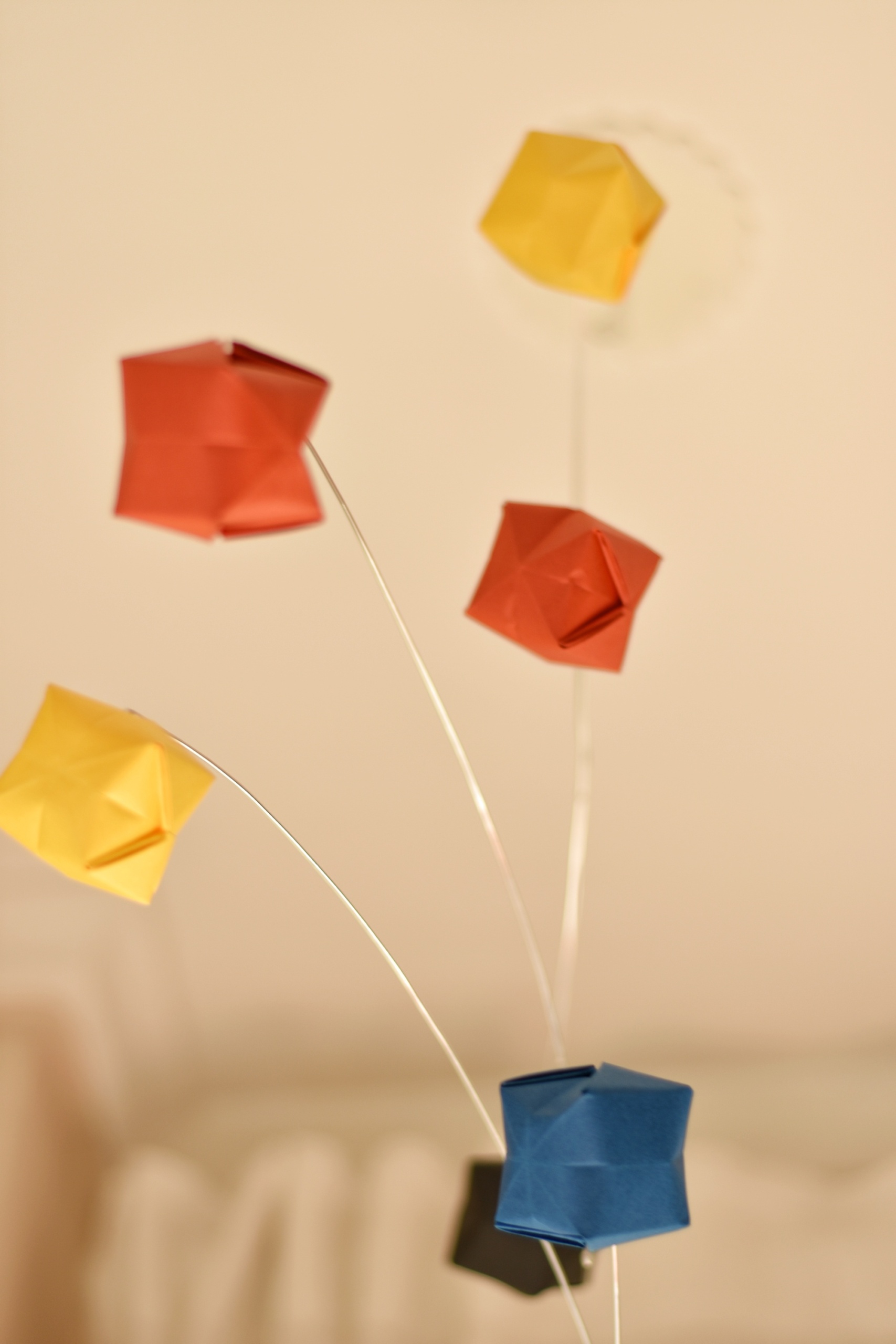 origami-mobile-details-calder-inspiration